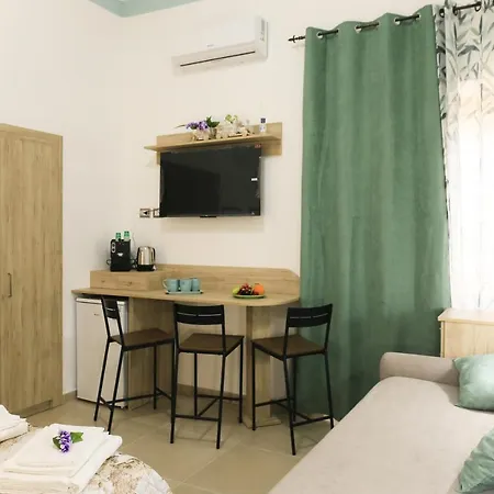 Freedom Guest house *